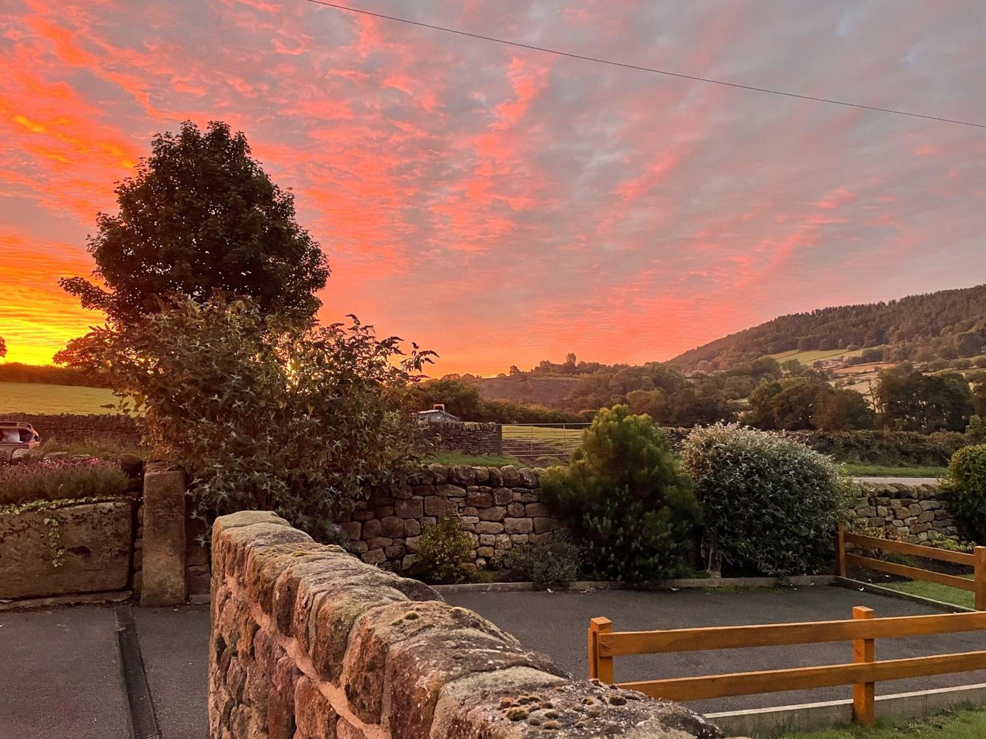 The Bobbin Villa Ashover Bagian luar foto